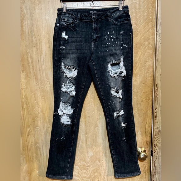 Judy Blue Denim - Judy Blue JB8867 Black Bleach Splash Distressed jeans